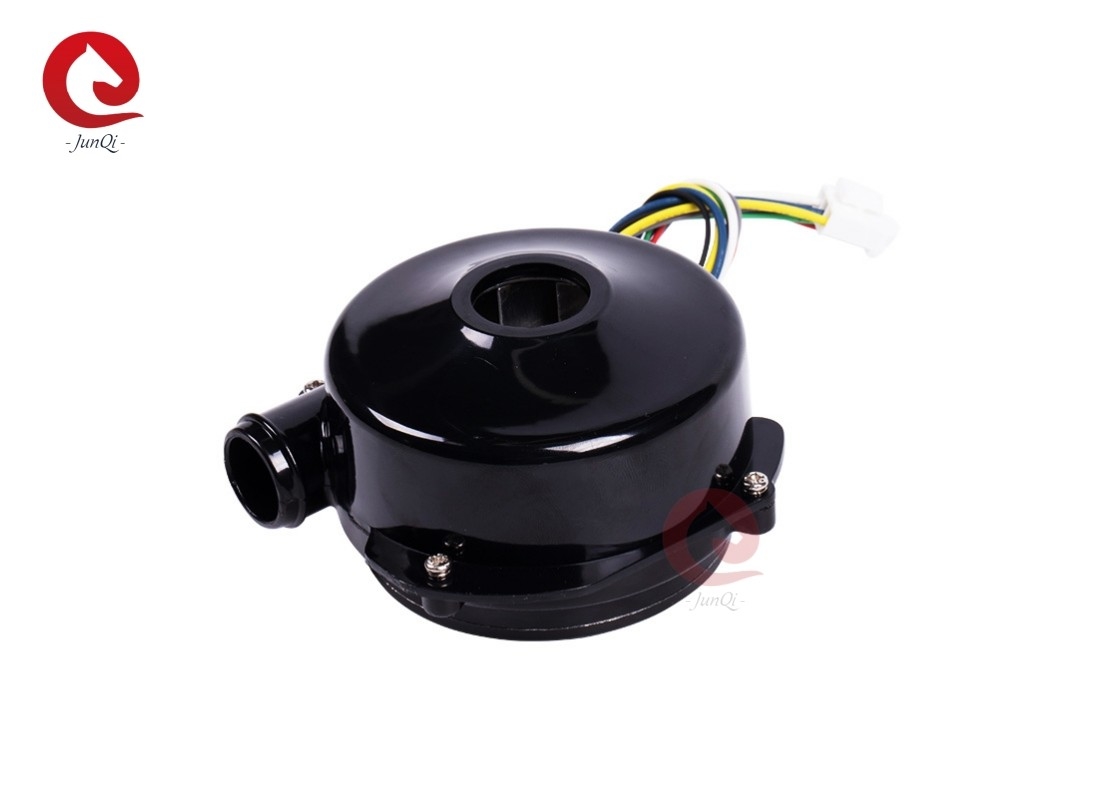 3.1&quot; ขนาดเล็ก 8kPa ความดันสูง 28CFM การไหลของอากาศ OWB9250 160W DC เครื่องเป่าอุตสาหกรรมหลอมศูนย์กลางไร้แปรง